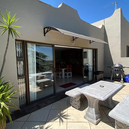 Glenvista Home With A View Йоханесбург Екстериор снимка