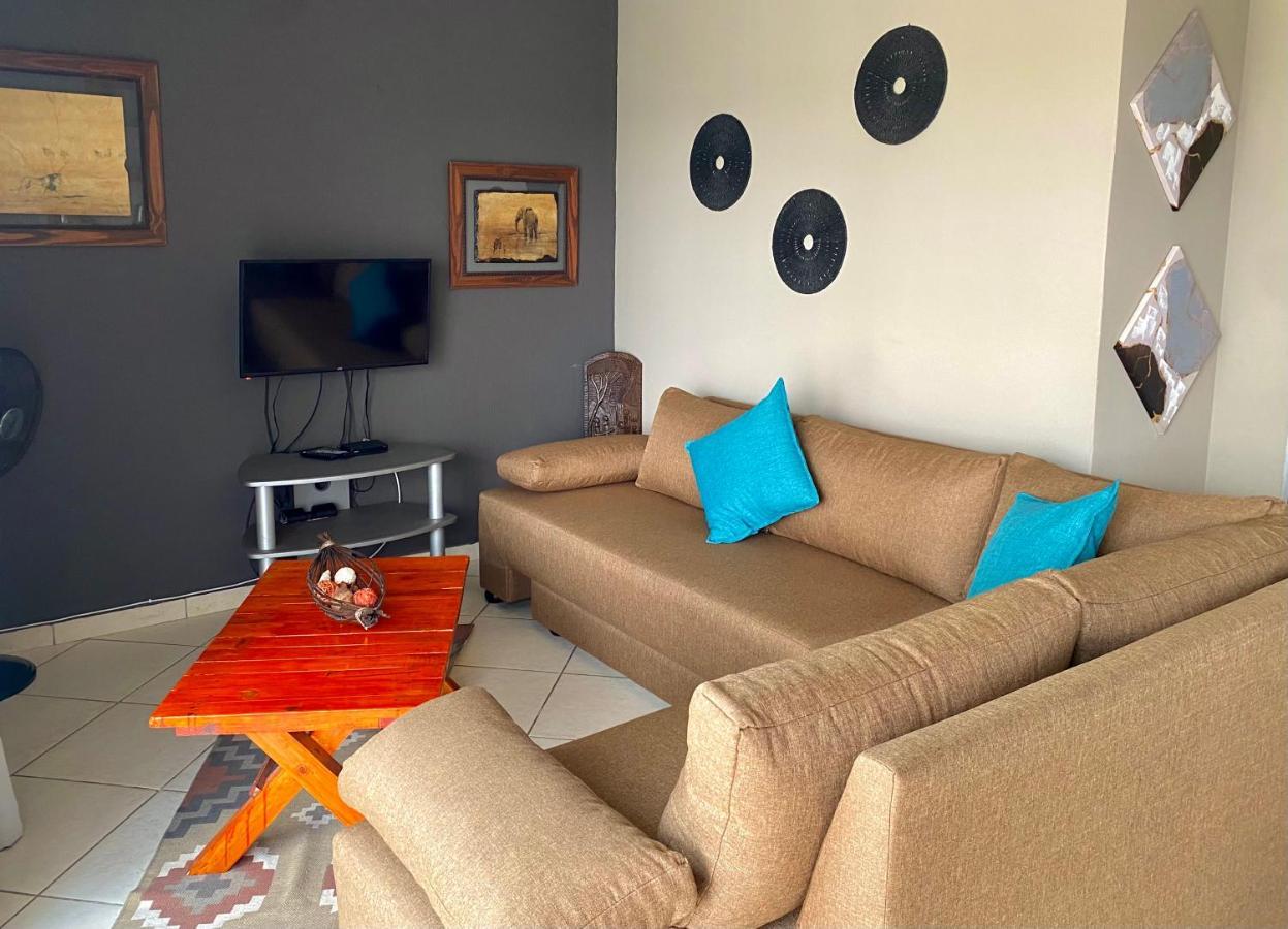 Glenvista Home With A View Йоханесбург Екстериор снимка