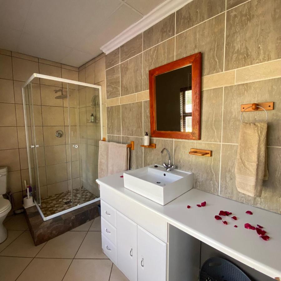 Glenvista Home With A View Йоханесбург Екстериор снимка